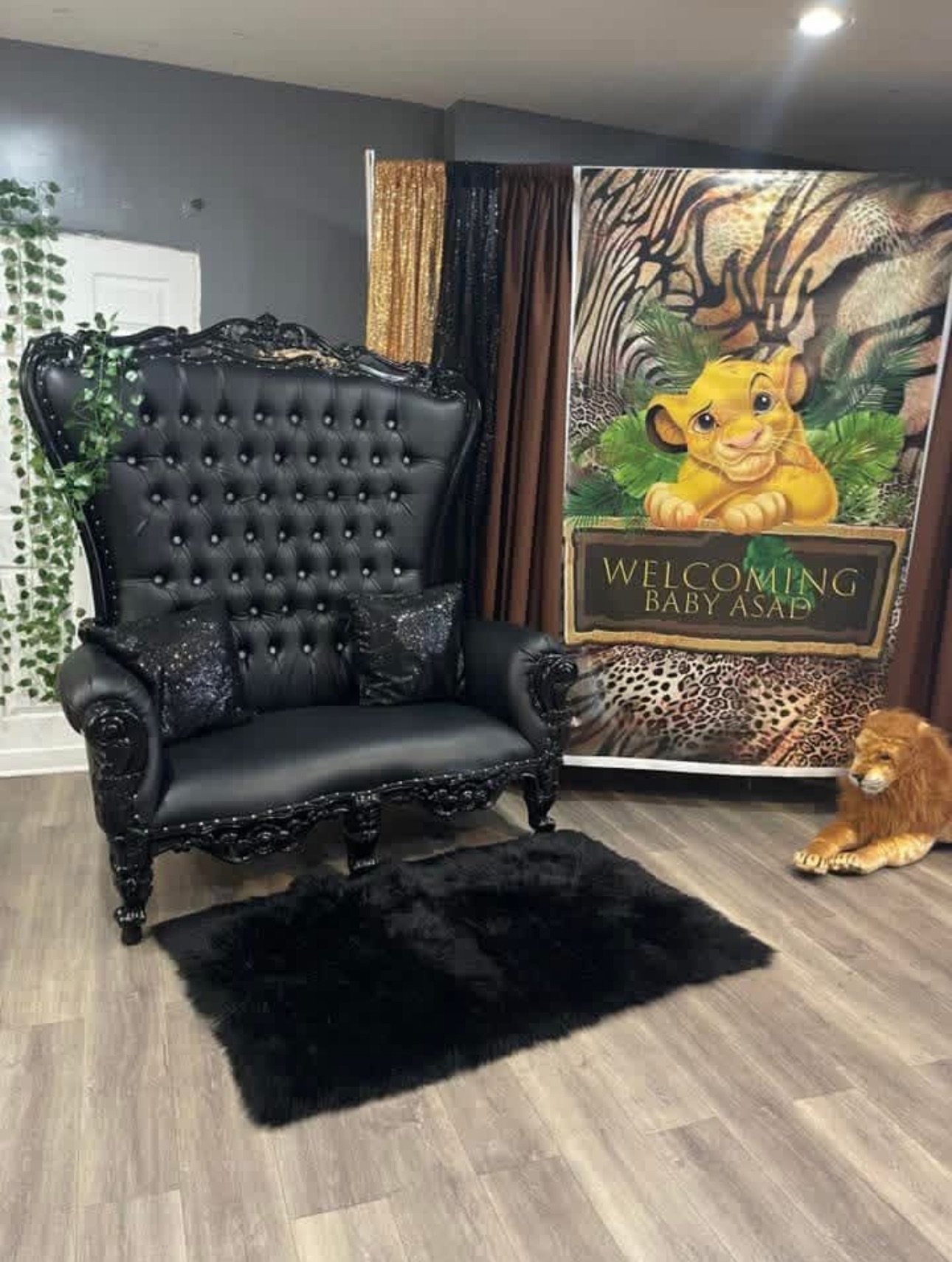 Black Throne Bench