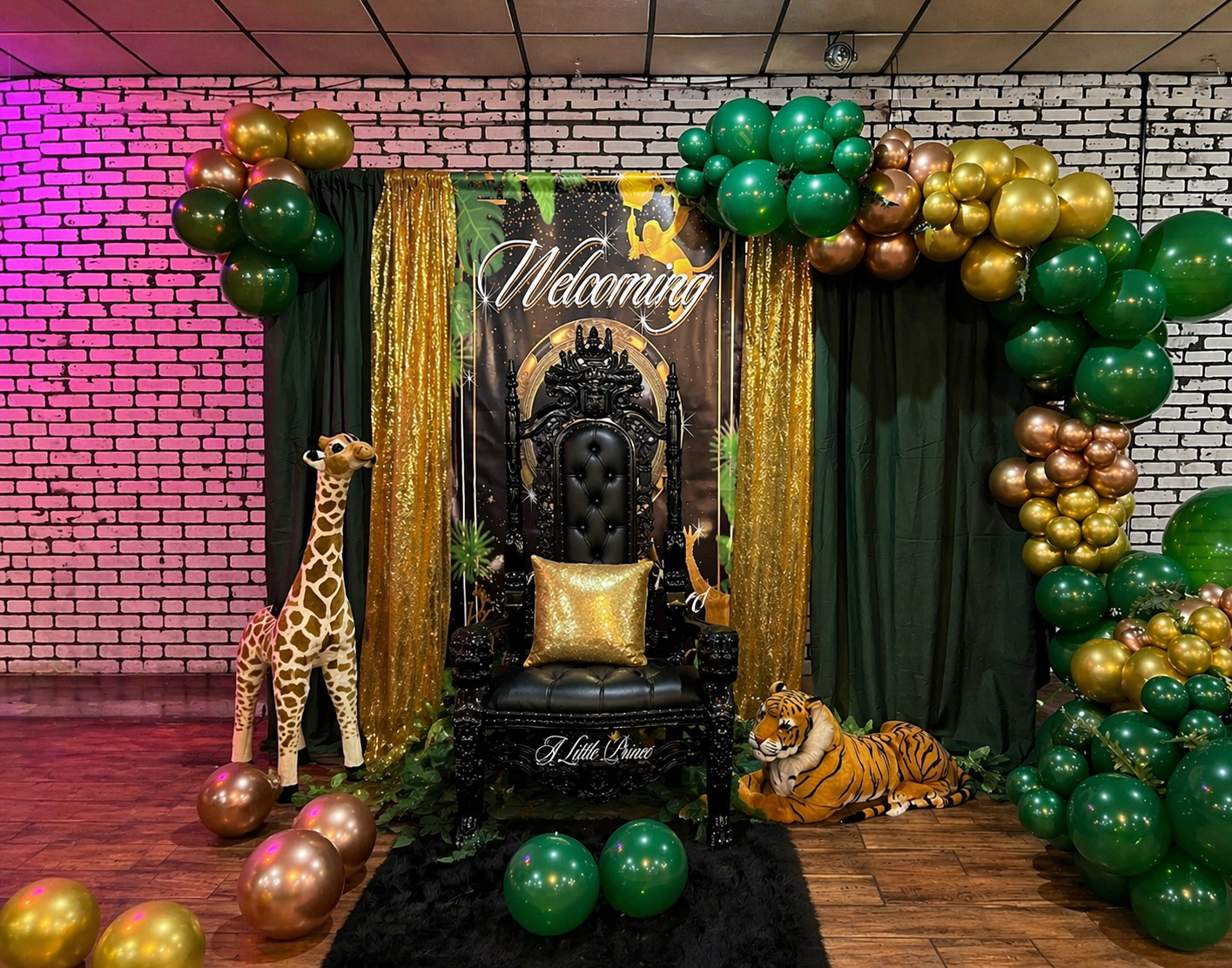 Black Throne Chair (King)